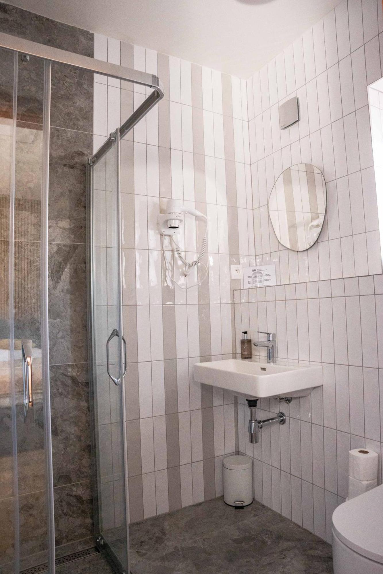 ברנו Hotel Sharingham מראה חיצוני תמונה