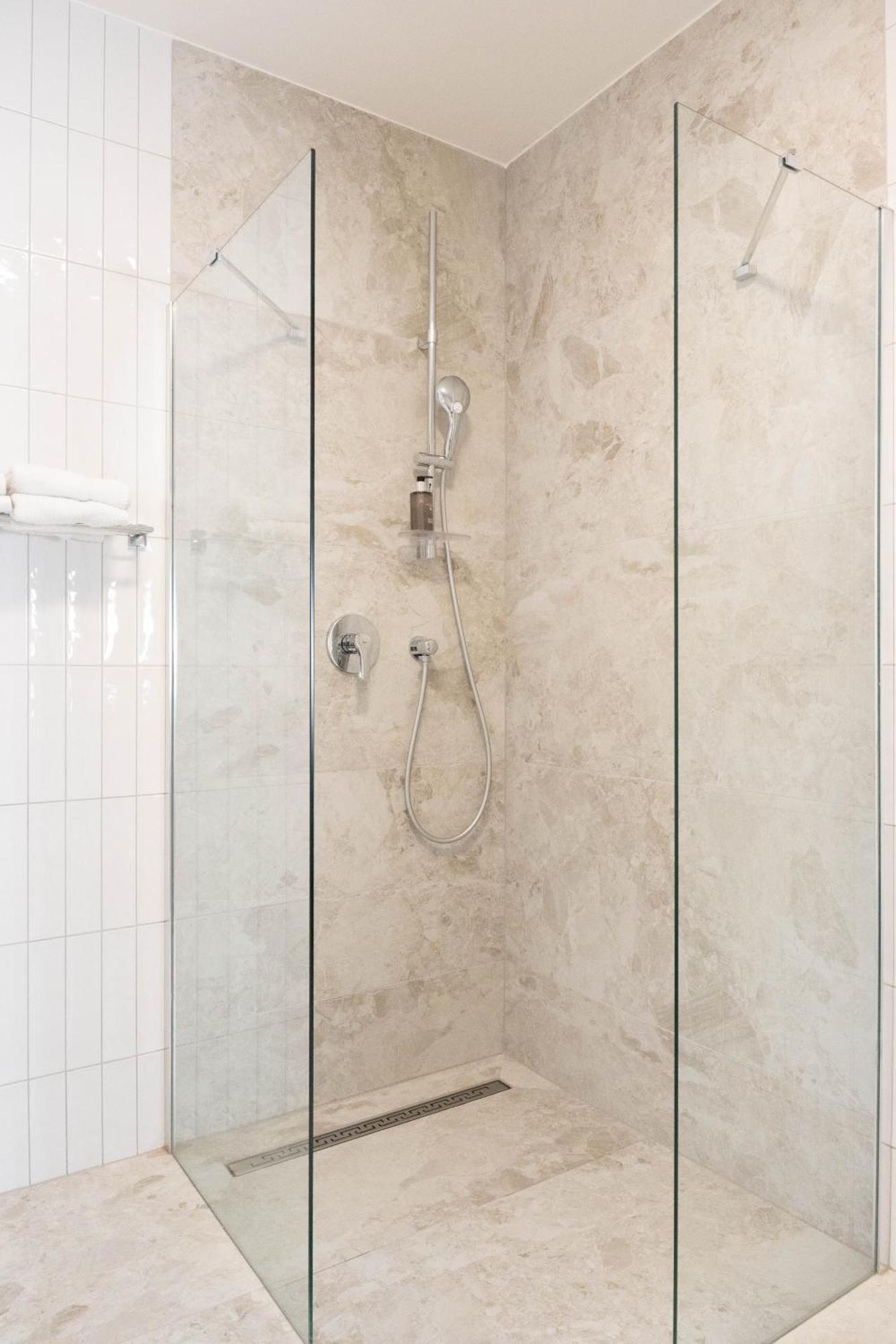 ברנו Hotel Sharingham מראה חיצוני תמונה