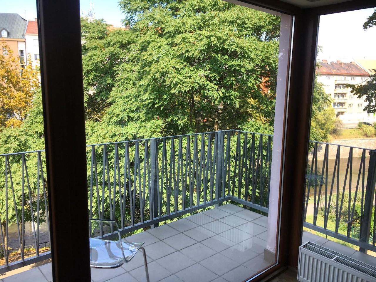 ברנו Hotel Sharingham מראה חיצוני תמונה